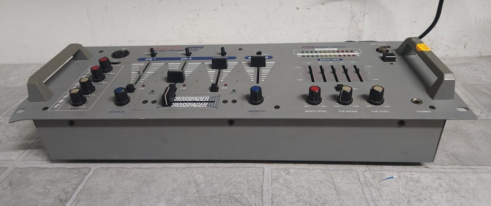 American DJ Audio XDM-242 Missing Knobs SEE PICS