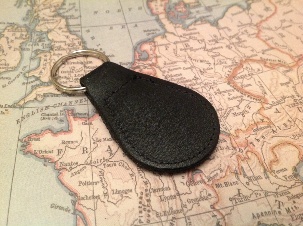 CORVETTE STINGRAY Quality Black Real Leather Keyring