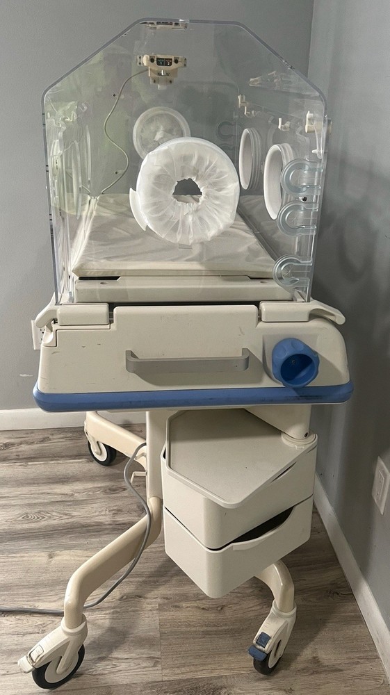 Drager Air-Shields Isolette C2000 Infant Incubator