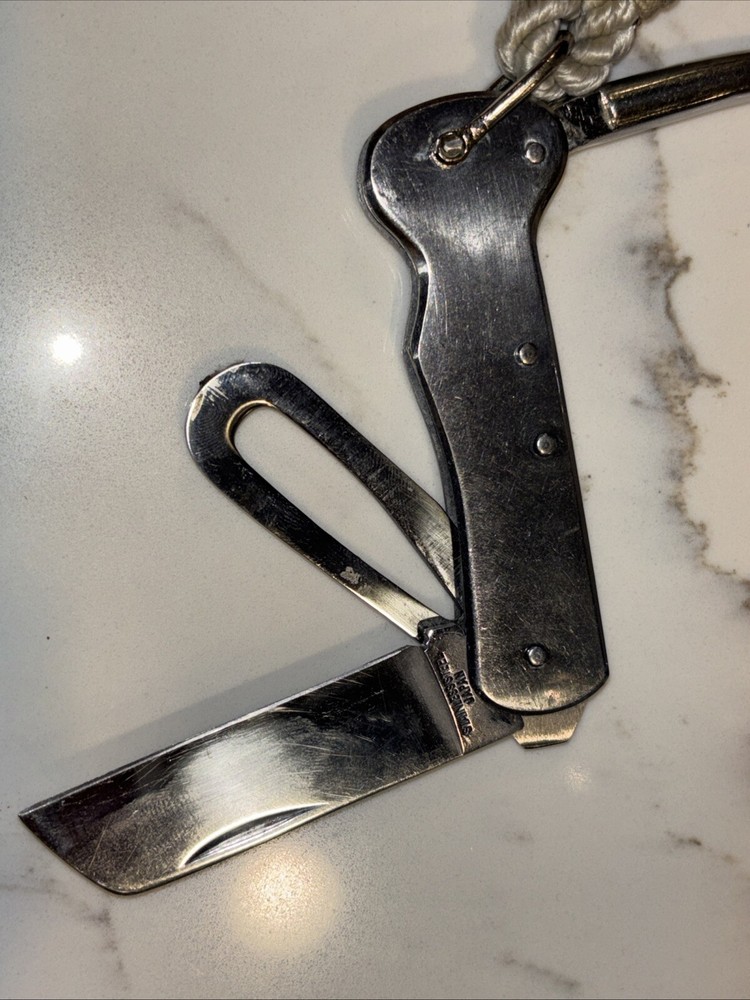 West Marine Knife EUC