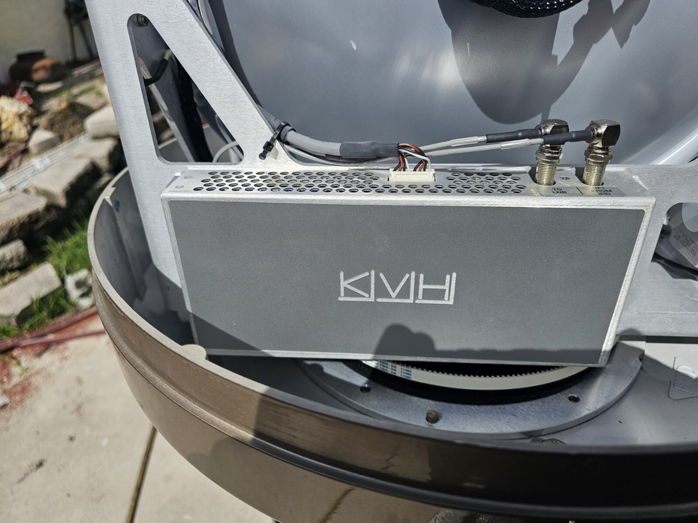 kvh tracvision 5 18"