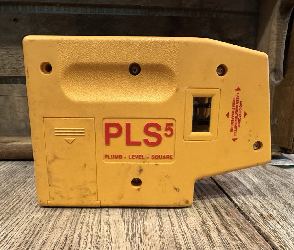 PLS 5 Laser With Case PLEASE READ DESCRIPTION