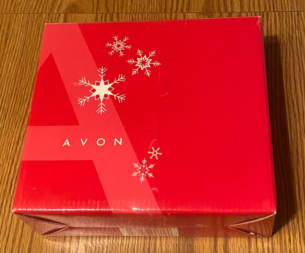 AVON Very Merry Christmas Tree Stacking Poured Candles