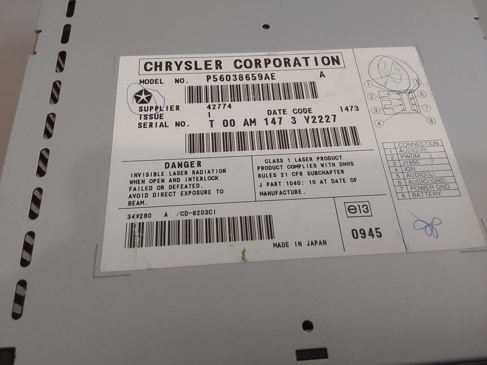 2004 Chrysler 300 CD Changer