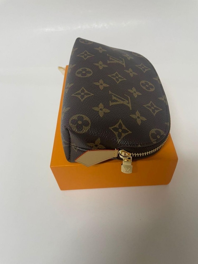 Louis Vuitton Monogram Pochette Cosmetic PM
