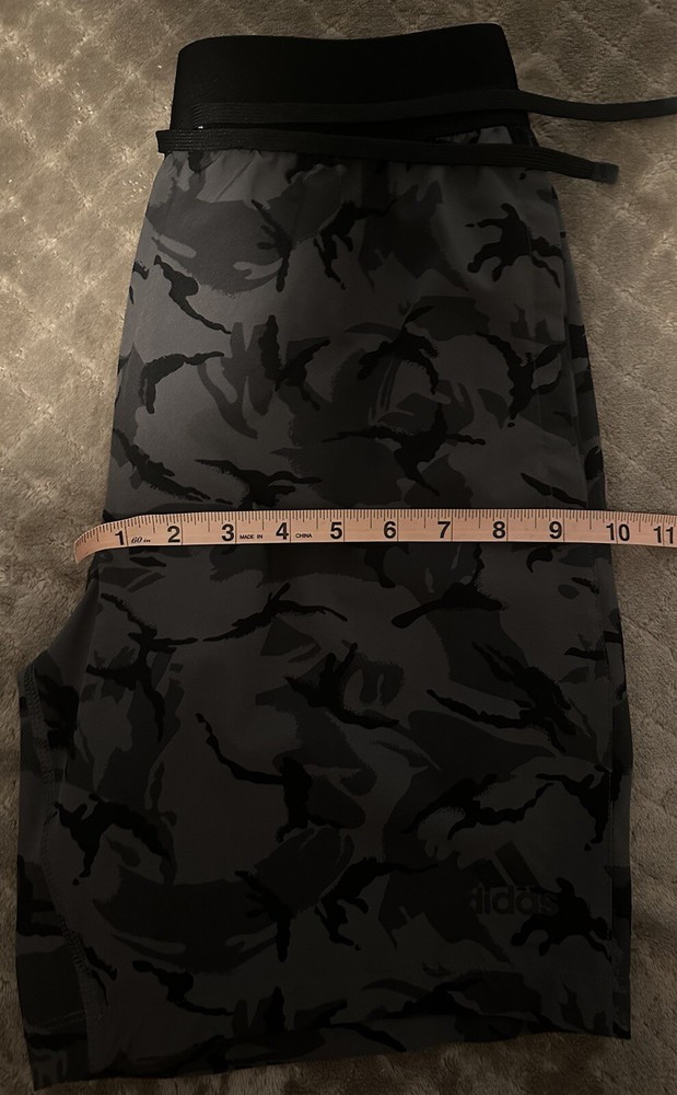 Adidas Camo Shorts Size Small