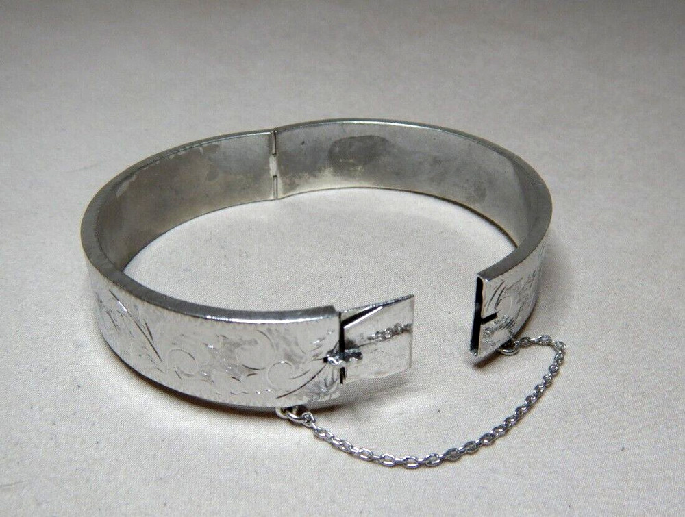 VINTAGE STERLING SILVER HINGED OPENING BANGLE SIAM STERLING 3679