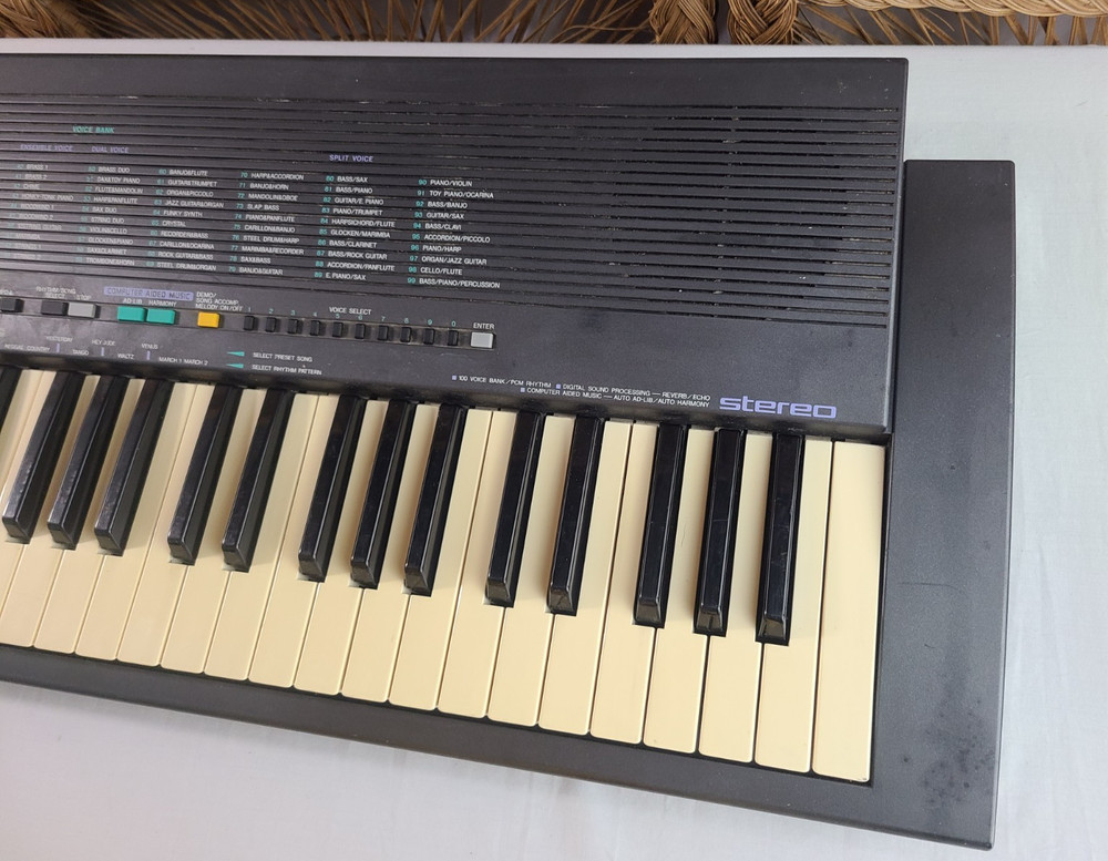 Yamaha PSR-19 Keyboard Synth - Tested Works