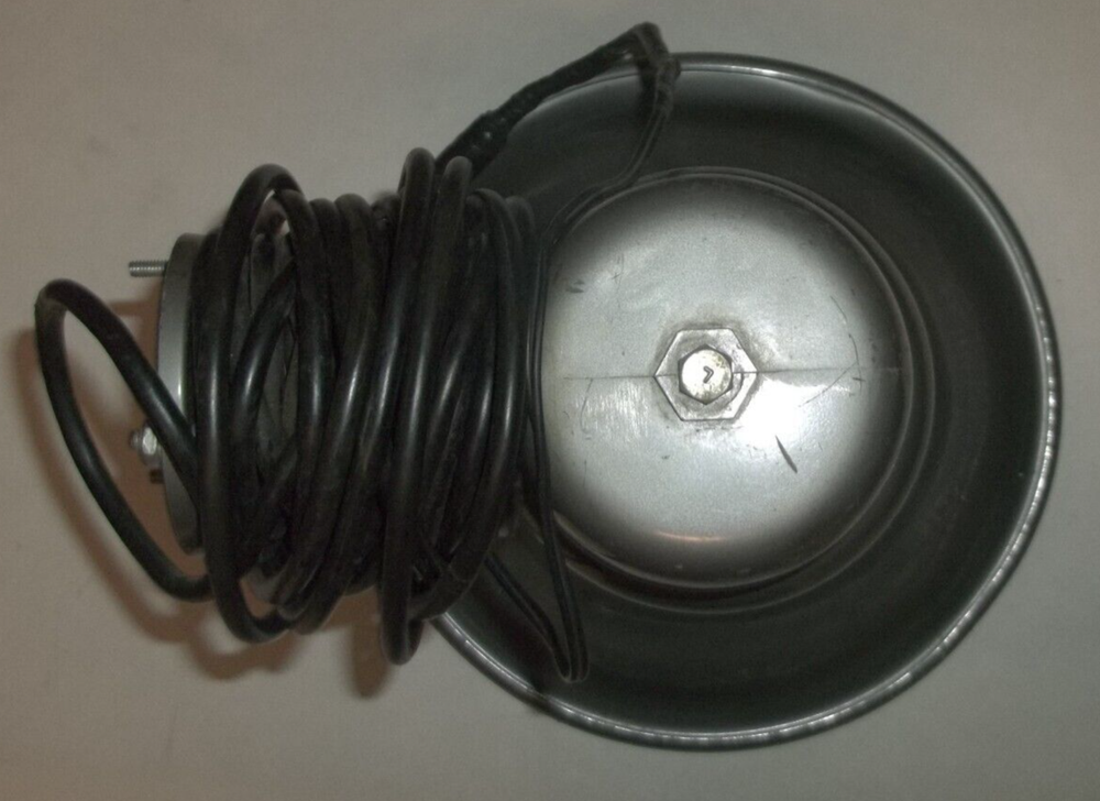 Wight Electronics Call of The Wild Predator Call W/ Speaker
