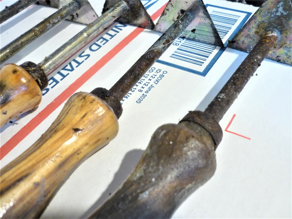 40 Items-Hide Fleshing Scraper-Triangle-Tool-Multi-Purpose-MUST SEE- LOT