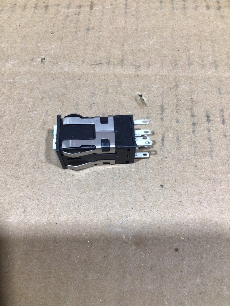 Micro Switch AML 20 Series 1438 L173 NOS