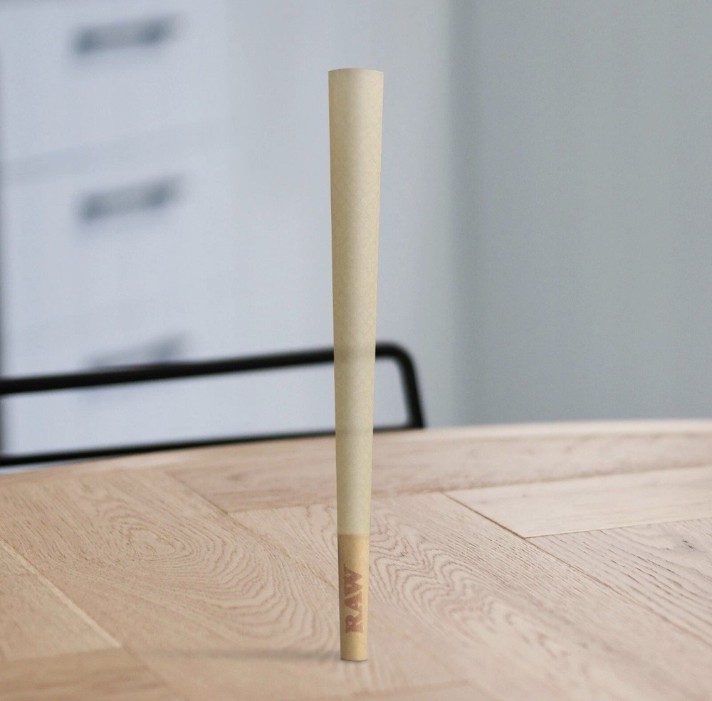 raw peacemaker 140mm size pre rolled cone +RAW PHOENIX extendo ULTIMATE LIGHTER