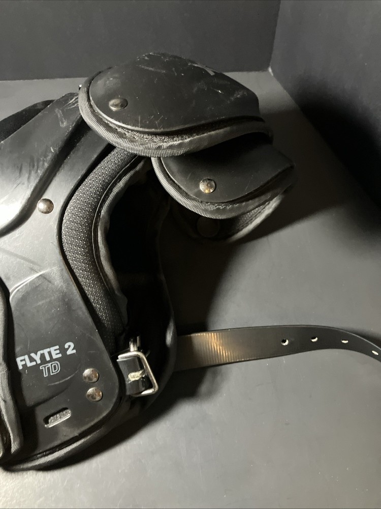 Xenith Flyte 2 Youth Shoulder Pads X-Small