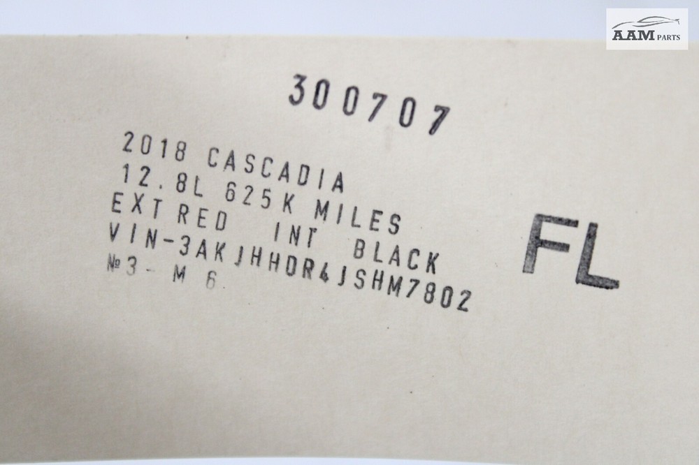 2018-2024 FREIGHTLINER CASCADIA FRONT LEFT SIDE CROSSMEMBER SUPPORT BRACKET OEM