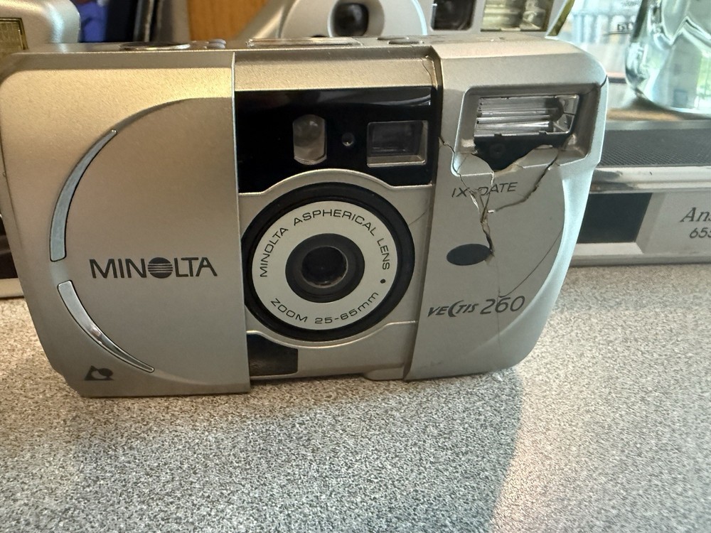 Small Camera Lot Mostly Broken