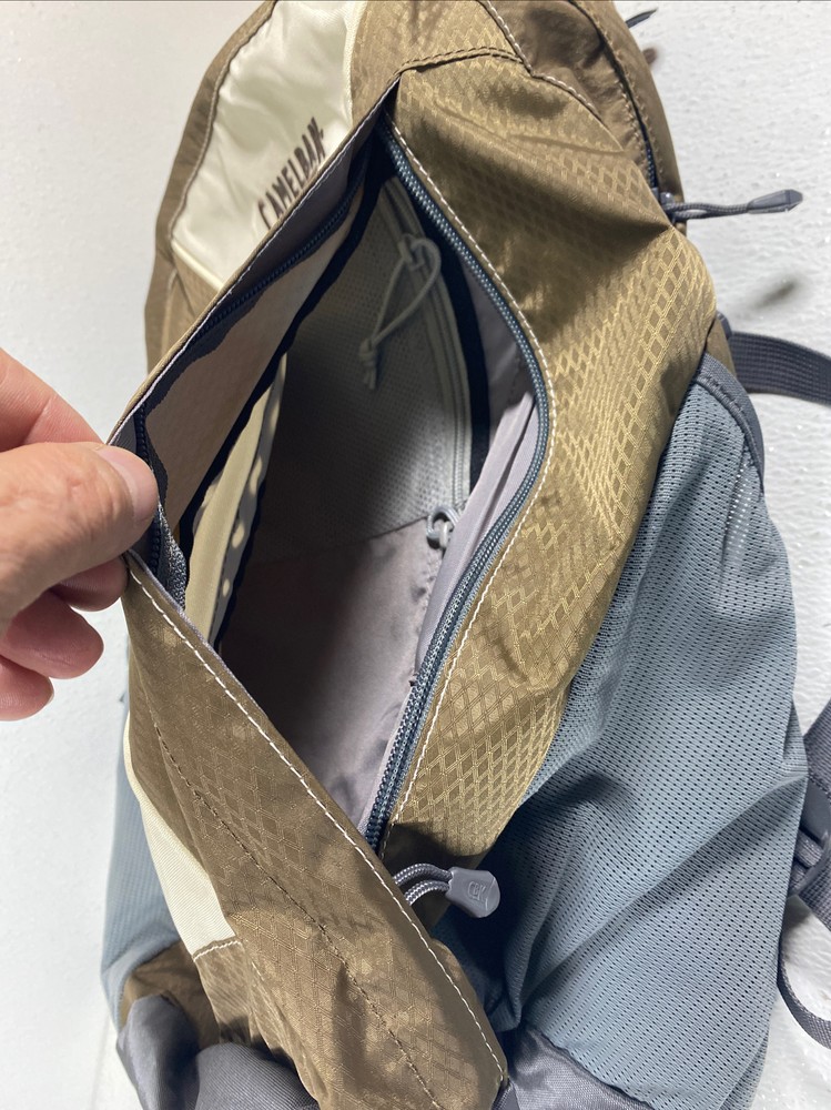 Camelback Hydration Backpack. Ripstop nylon, 70 ounce Bladder Camping Hiking