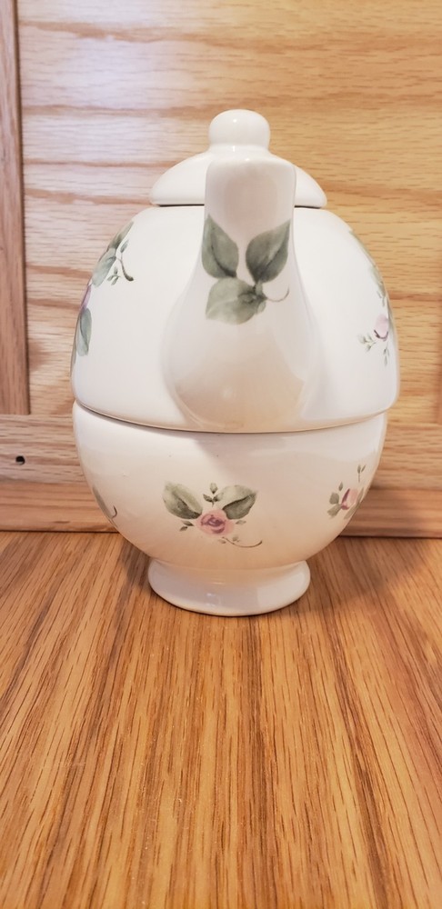 Pfaltzgraff Grapevine Tea For One, Teapot & Cup w/Lid EUC