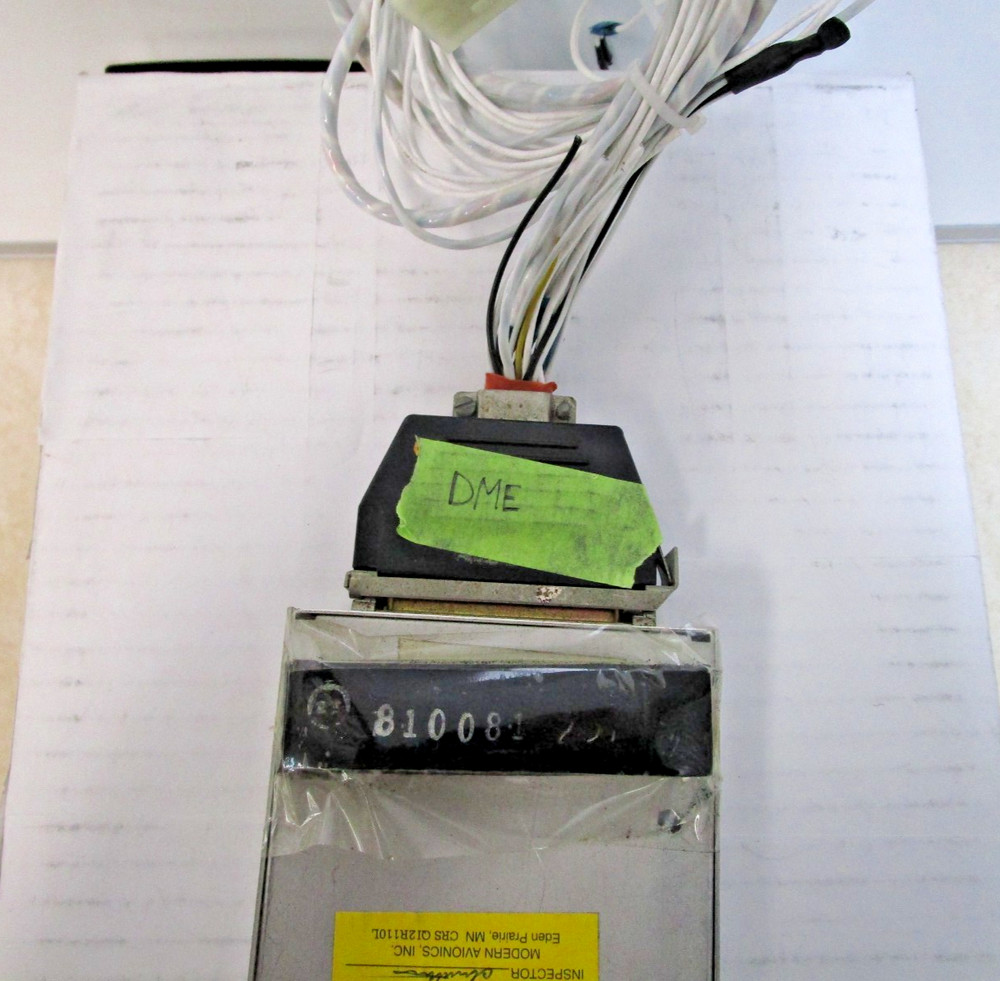 Bendix/King KDI 572 DME Indicator 066-1069-00