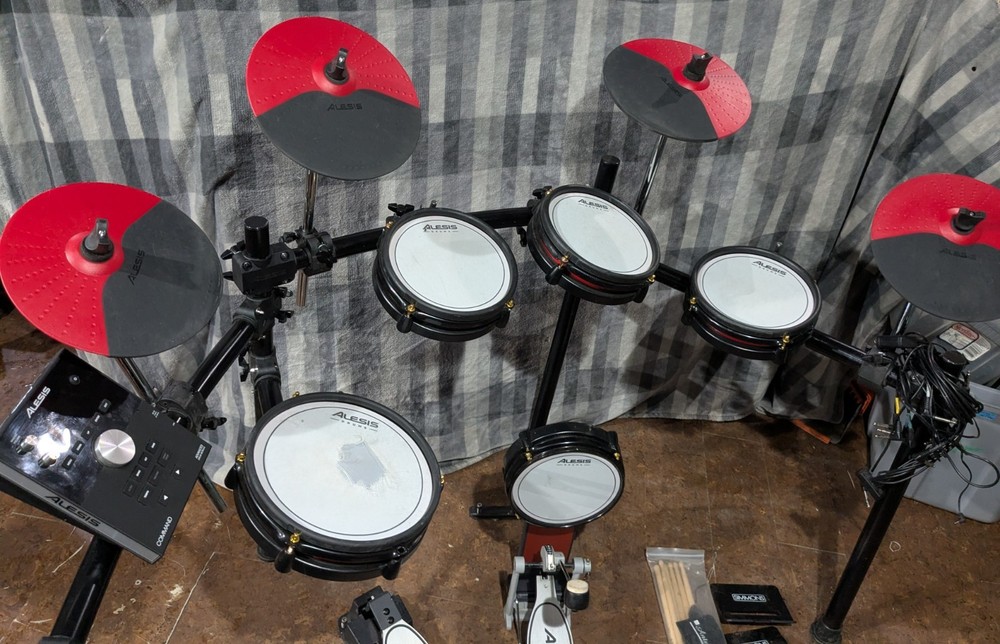 ALESIS Command X 9 piece electronic drum set