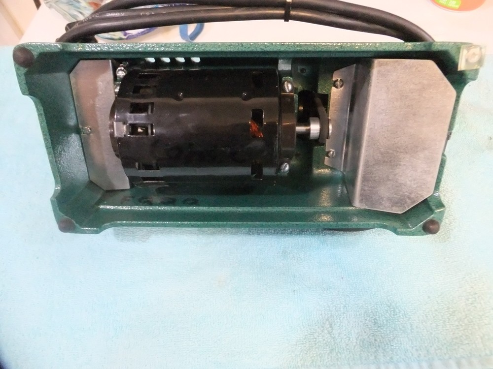 Carpenter 70B wire stripper