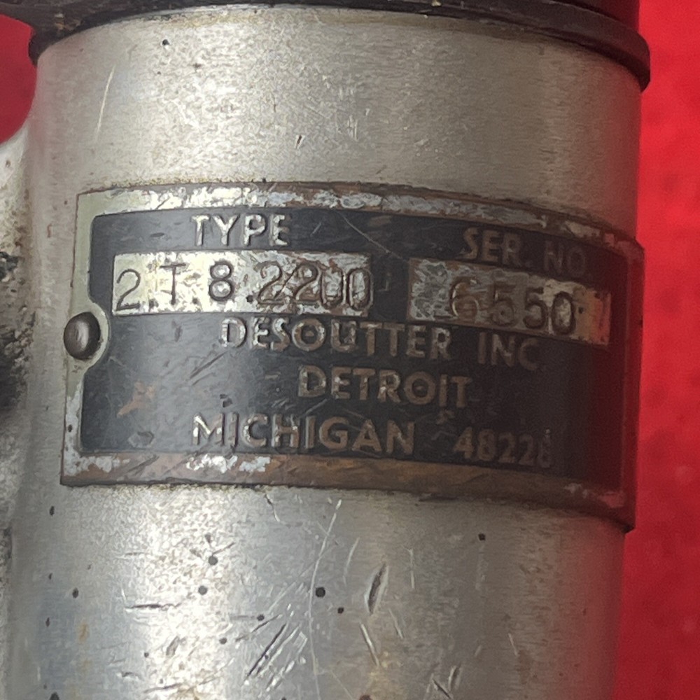 VINTAGE DESOUTTER PNEUMATIC PISTOL DRILL TOOL (k33)