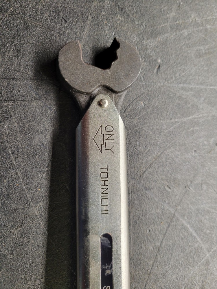 Tohnichi SP67NX17N Torque Wrench.