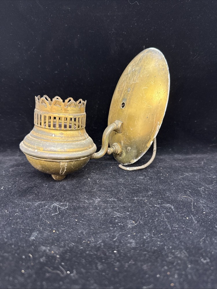 Vintage Simple Brass Lighted Wall Sconce
