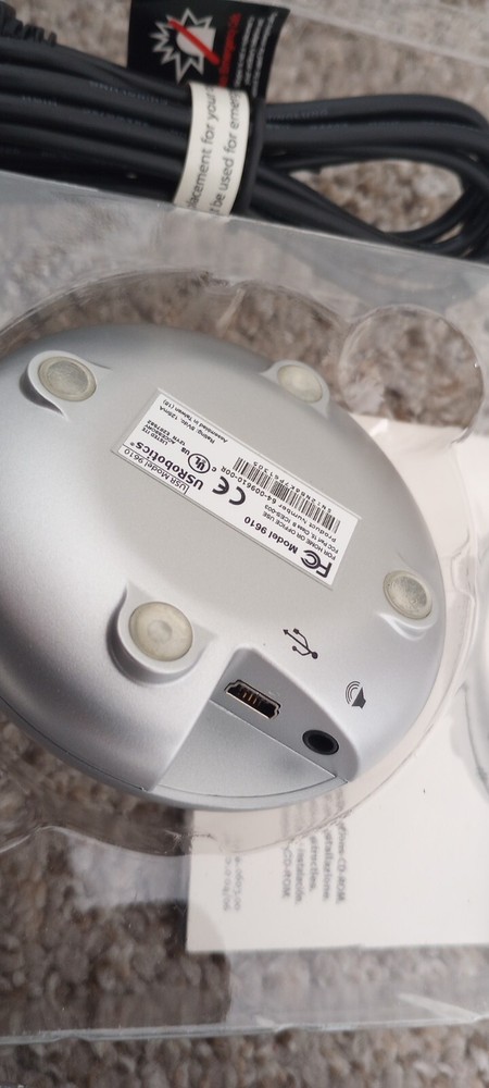 NEW SEALED USB INTERNET SPEAKERPHONE MODEL 9610