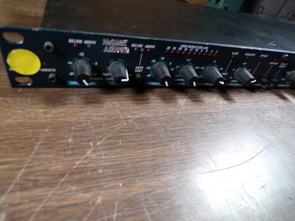 dbx 166XL 2-Channel Compressor/Limiter/Gate