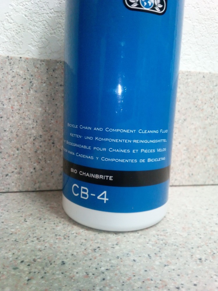 Park Tool CB-4 Bicycle Chain and Component Cleaning Fluid + Chain Cleaning Tool