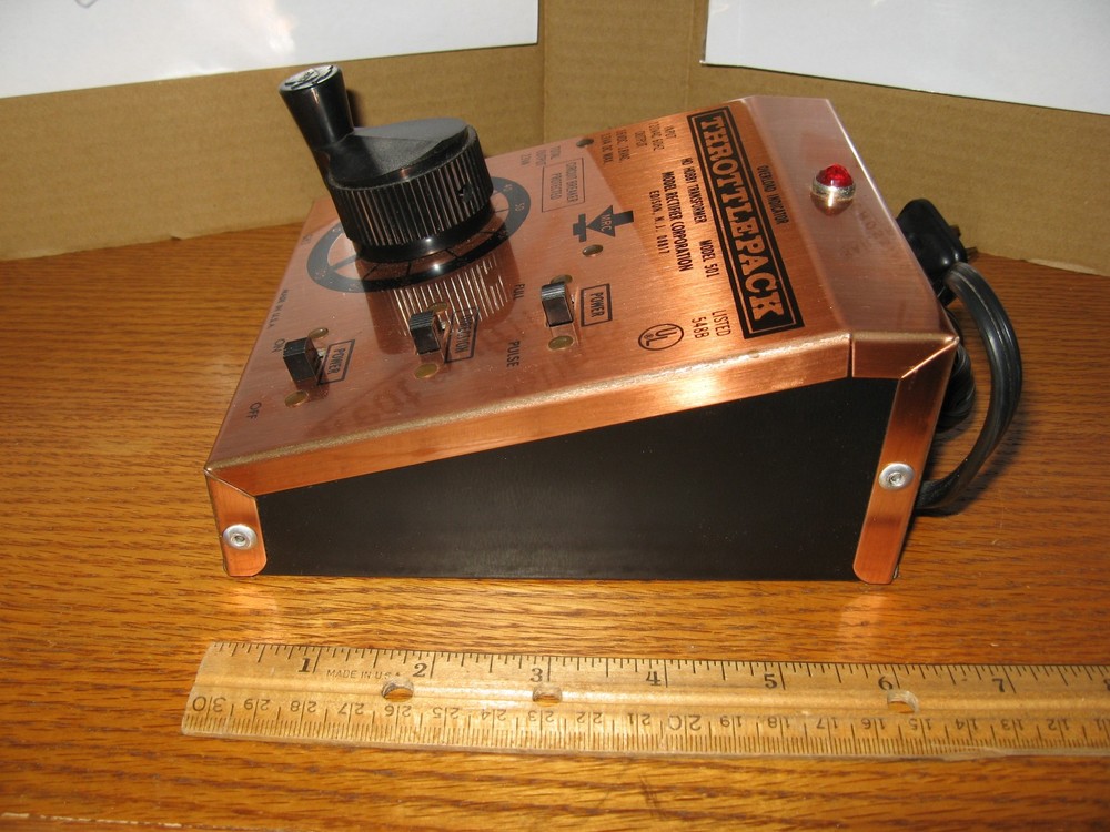MRC Throttlepack Model 501 HO or N throttle DC controller transformer power pack