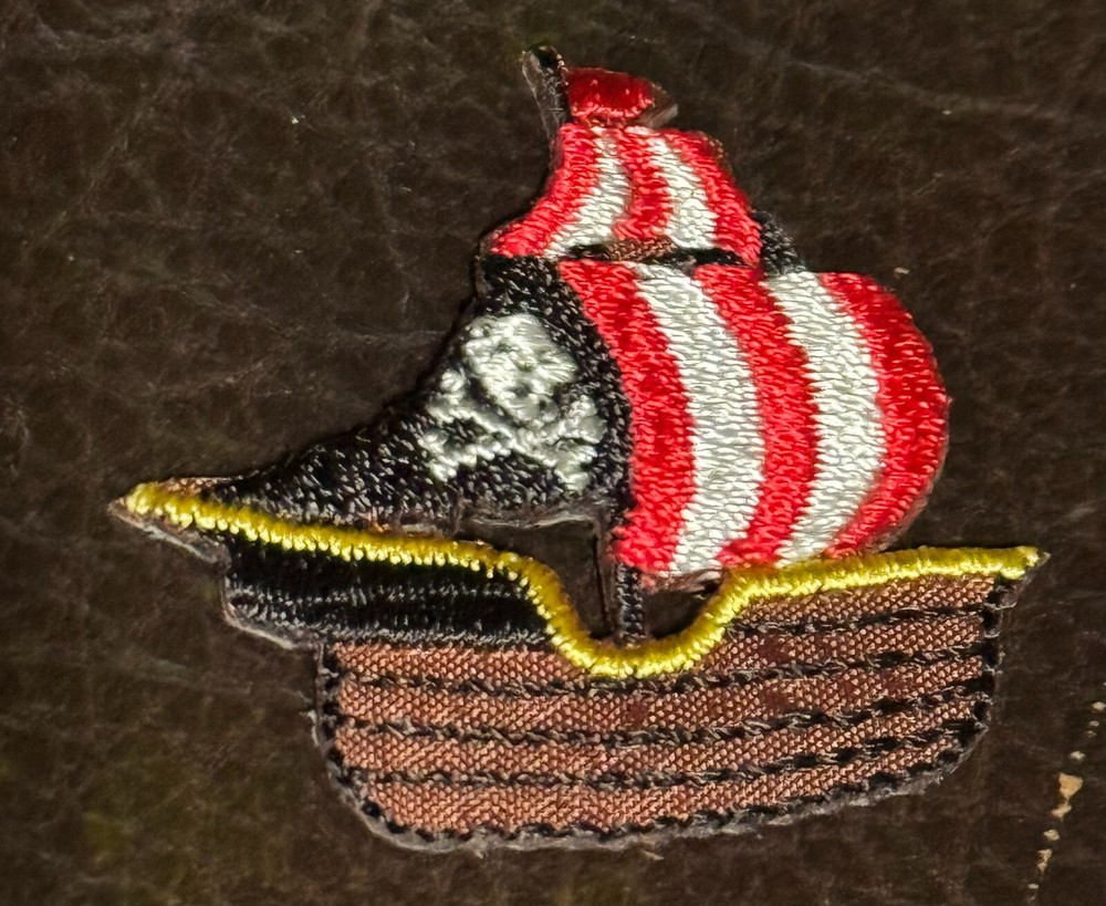 NEW PIRATE SHIP IRON ON APPLIQUE-1"  X 1"