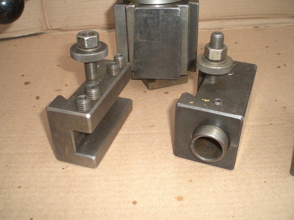 Genuine Aloris CA tool post with 3 Aloris and DTM tool holders