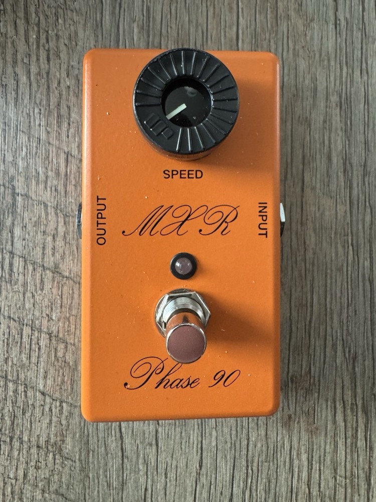 MXR CSP101SL Custom Shop Script Phase 90 Guitar Effects Pedal with LED