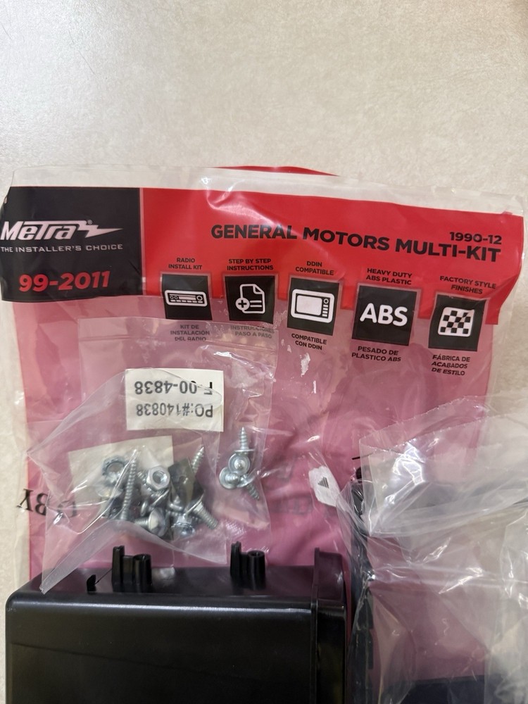 Metra 95-2011 Double DIN Dash Installation Kit for Select GM Vehicles