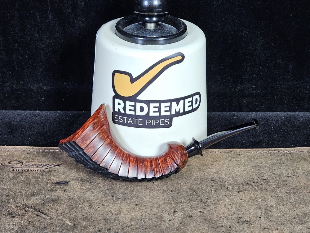 Crazy Cool! Sandi Yuda Smooth/Rustic Army-mount Horn Artisan Pipe