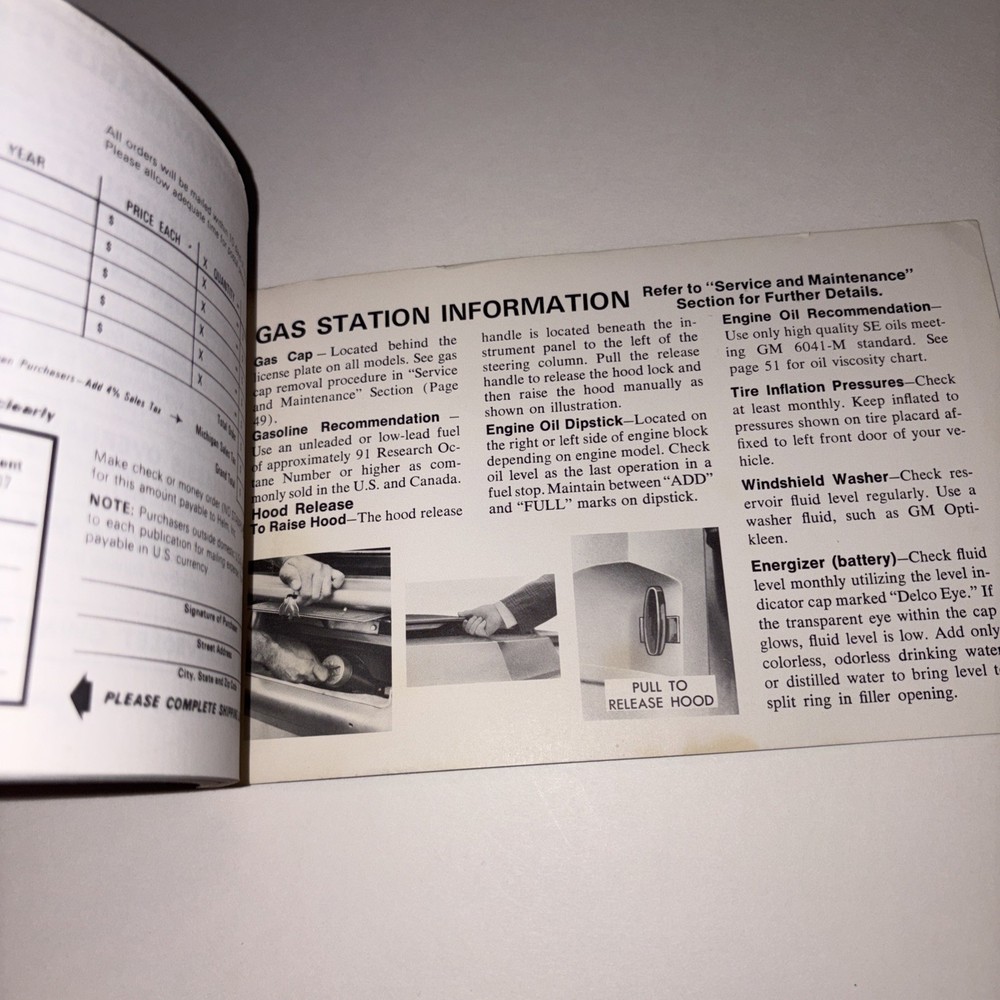 1972 Chevrolet 2nd Edition Owner's Manual PREOWNED Complete
