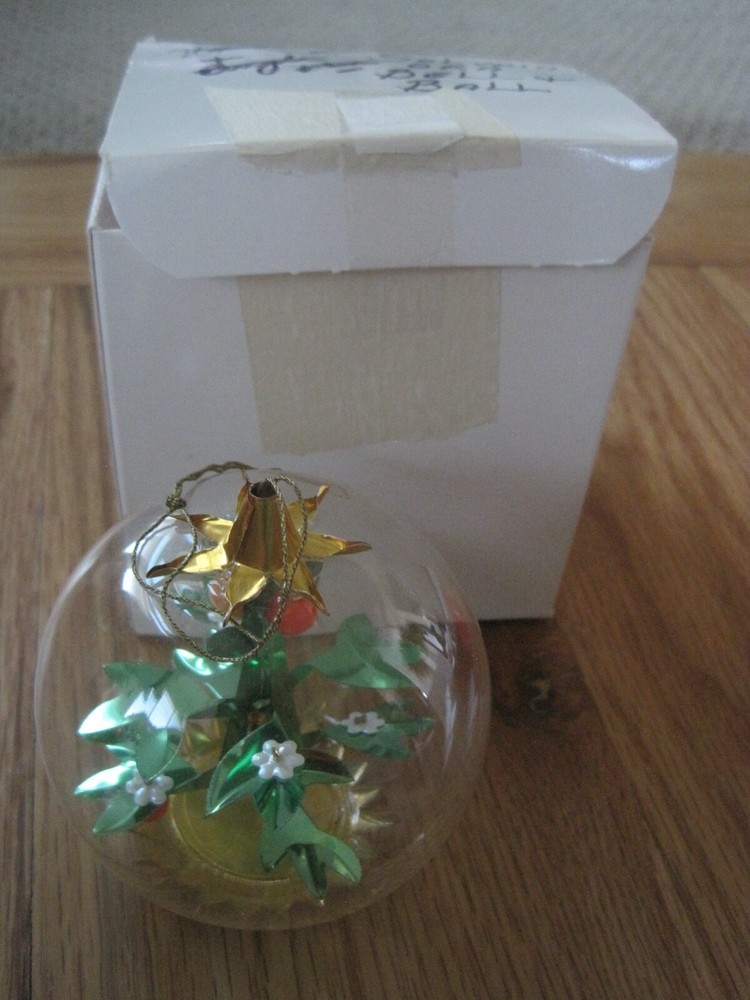Solvain Glass Ball Ornament W/ Tree GUC