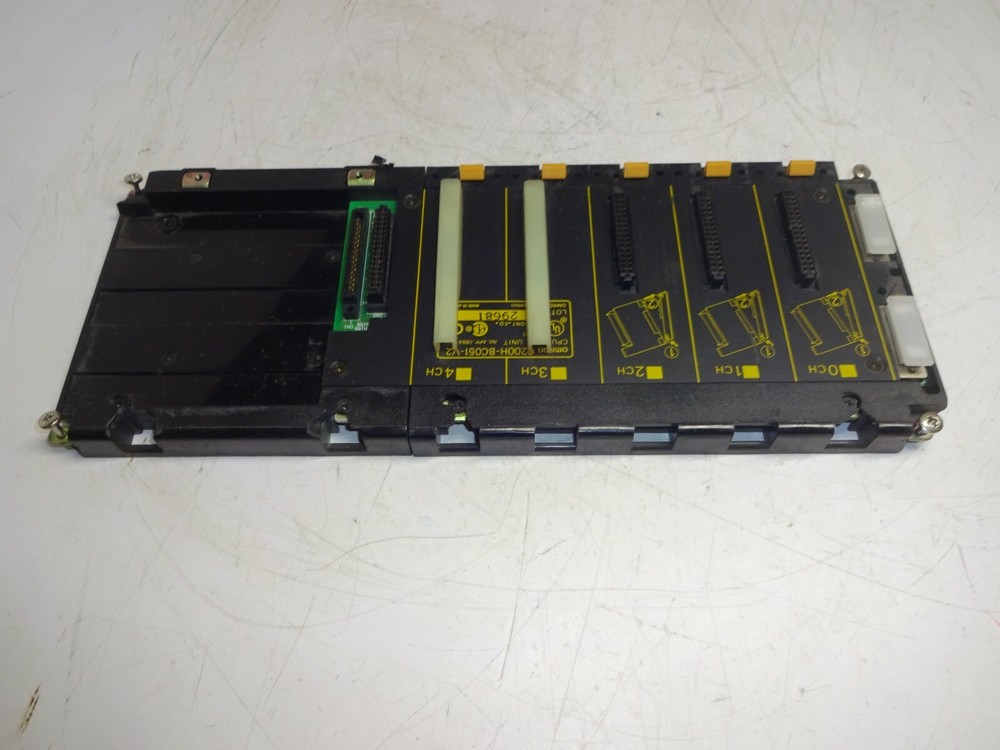 Omron C200h-bc051-v2 Cpu Rack 5 Slot
