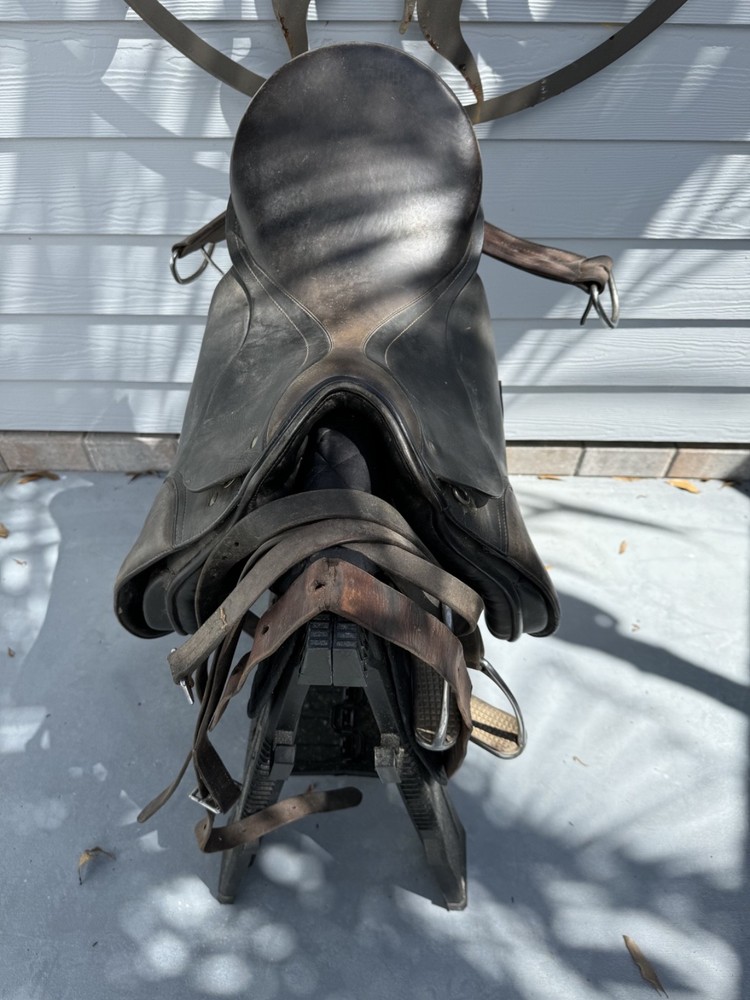 G. Passier & Sohn Hannover 16.5” Leather saddle