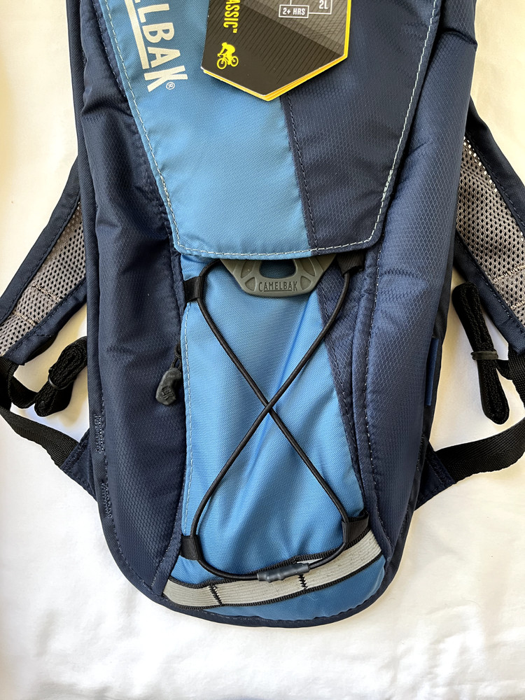 CamelBak Classic Hydration Pack 70oz, 2-tone Navy and Blue New with Tags