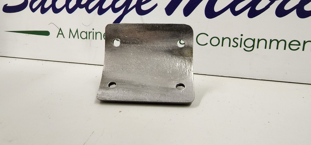 Aluminum Curved 1-1/2" Pad Eye