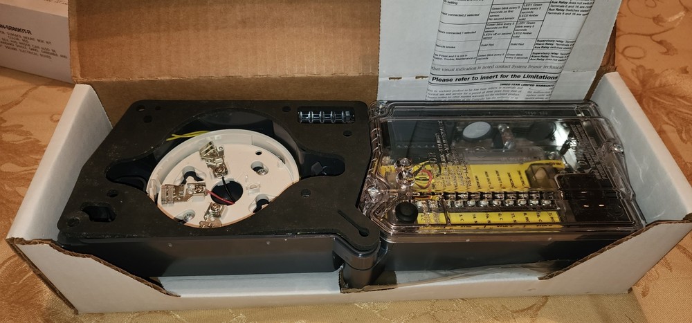 System Sensor InnovairFlex D4120 4-Wire Duct Smoke Detector MISSING LEFT PANEL