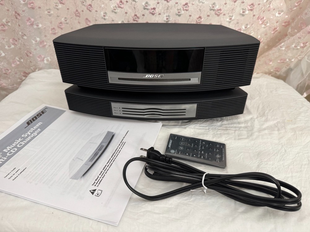 Bose Wave Music System CD AM/FM W/ 3 CD Changer & Remote Control