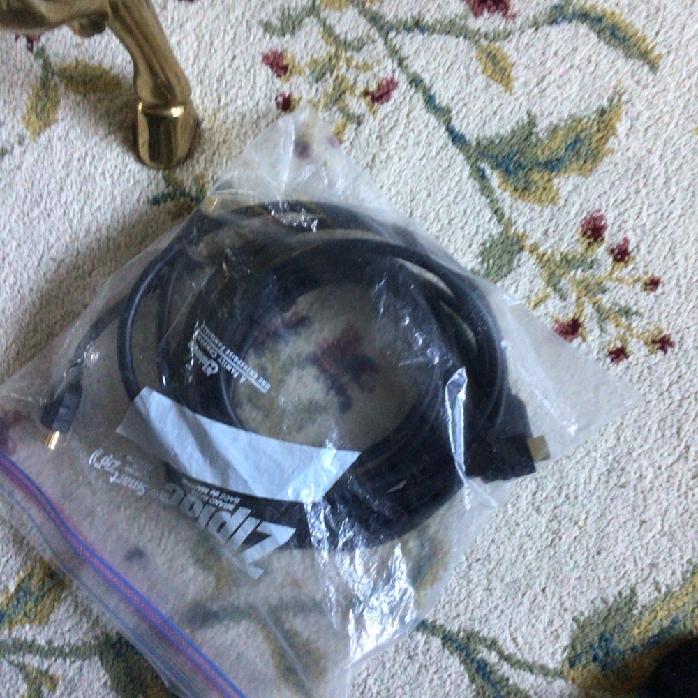 HMDI Switcher With Remote And 2 Cables