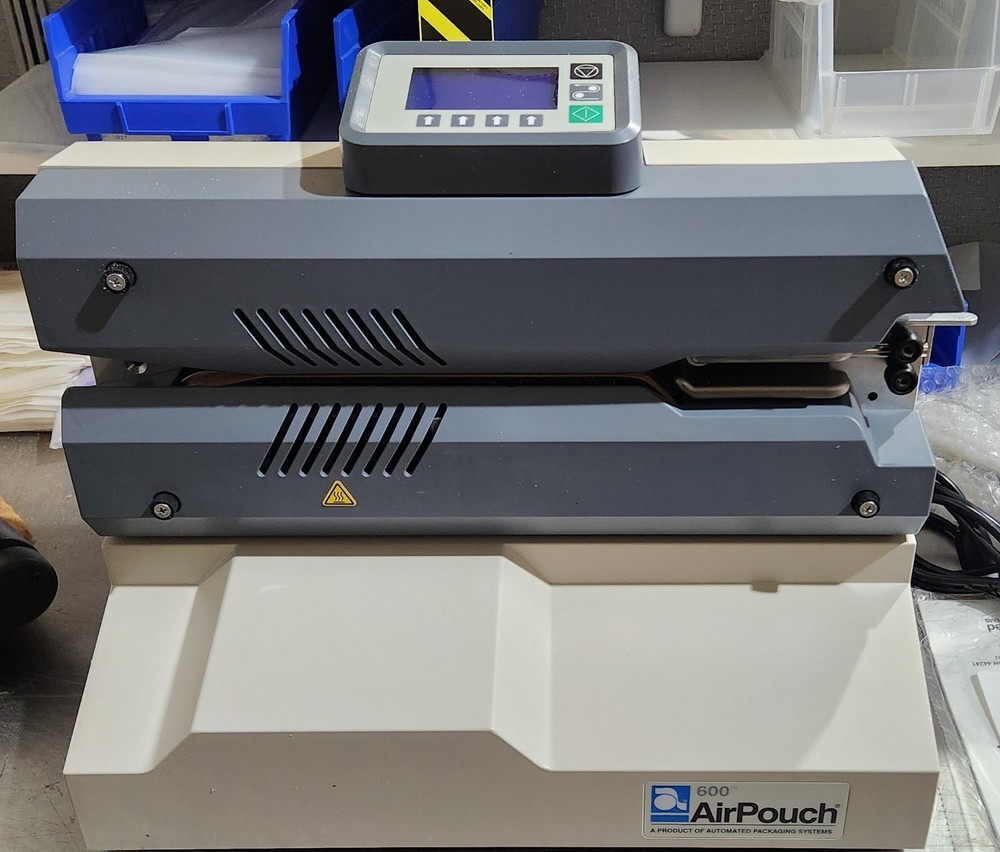 AUTOBAG AirPouch 600 air pillow machine