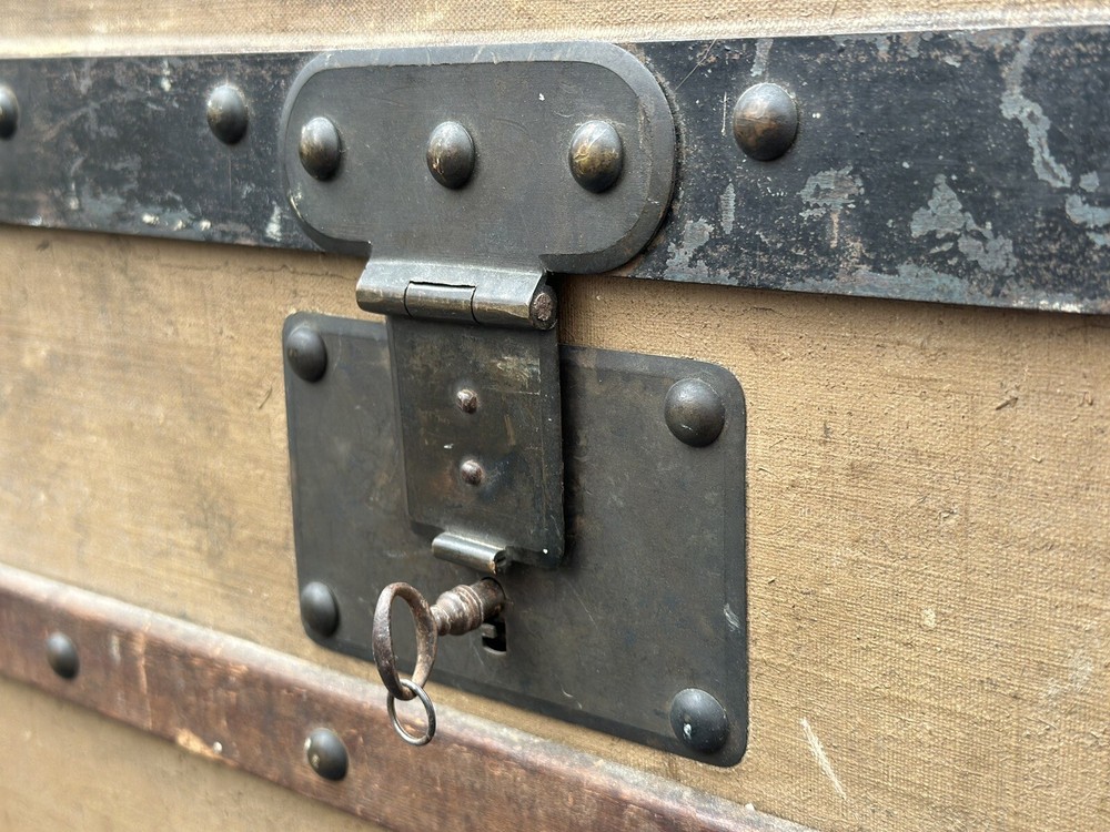Louis Vuitton Large Steamer Trunk 19th Century with Key