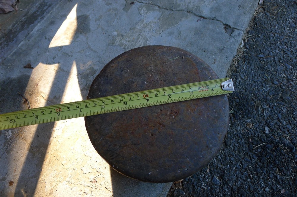 ANTIQUE 20 LB CAST IRON HORSE TETHER WEIGHT