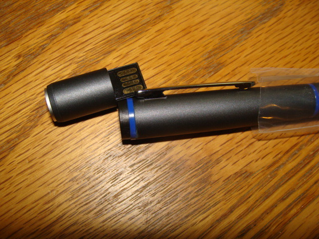 UNITED PEN USB FLASH DRIVE 8G