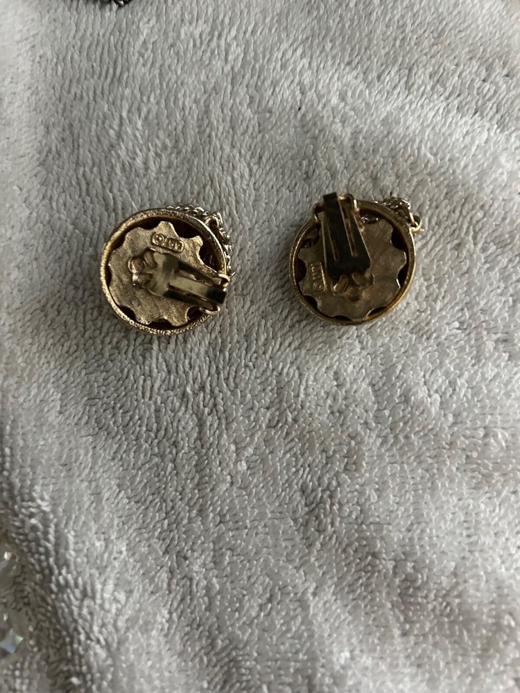 Vintage ART Clip Earrings